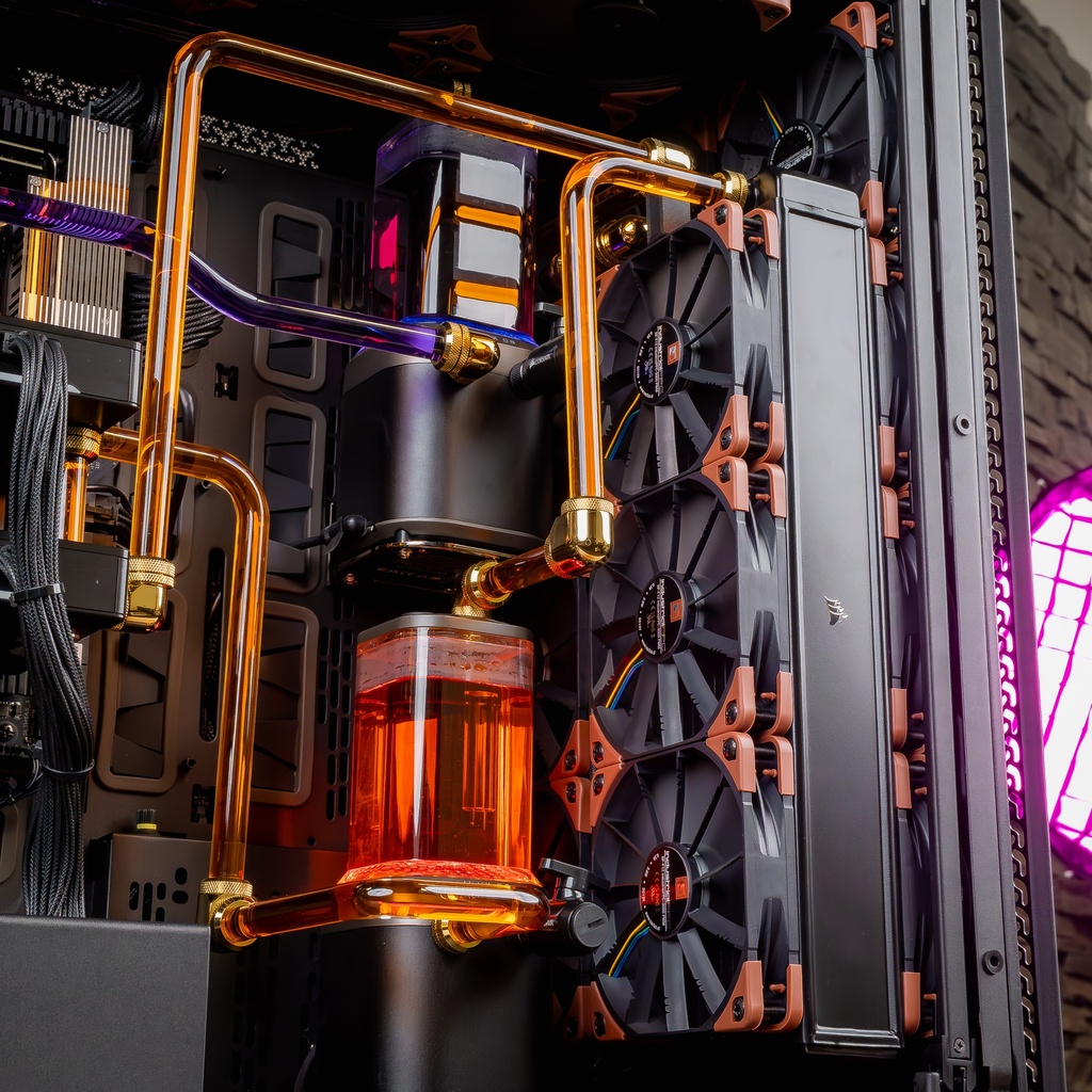 Radiateur et watercooling custom PC TITAN X double RTX 5090 avec ventilateurs RGB et réservoir liquide haute performance