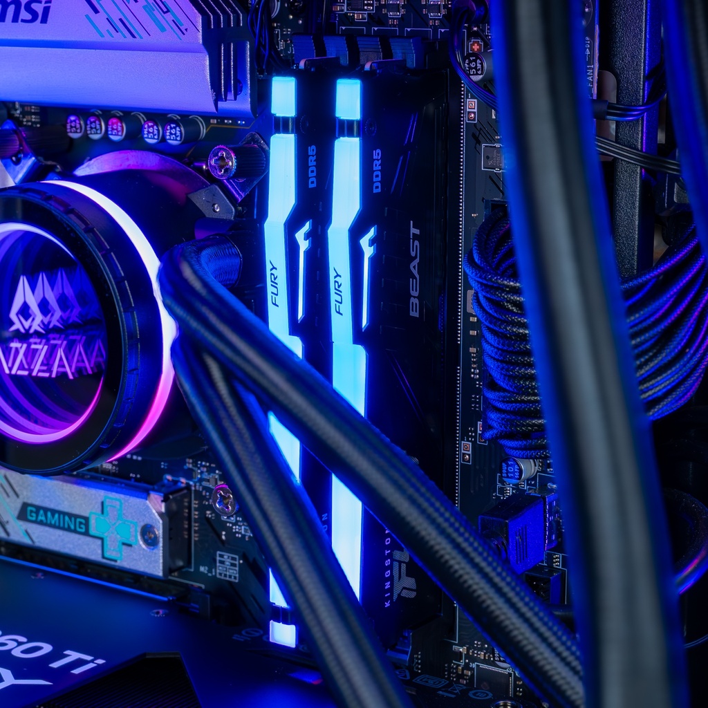 PC Cougar V GEFORCE RTX™ 5060 Ti