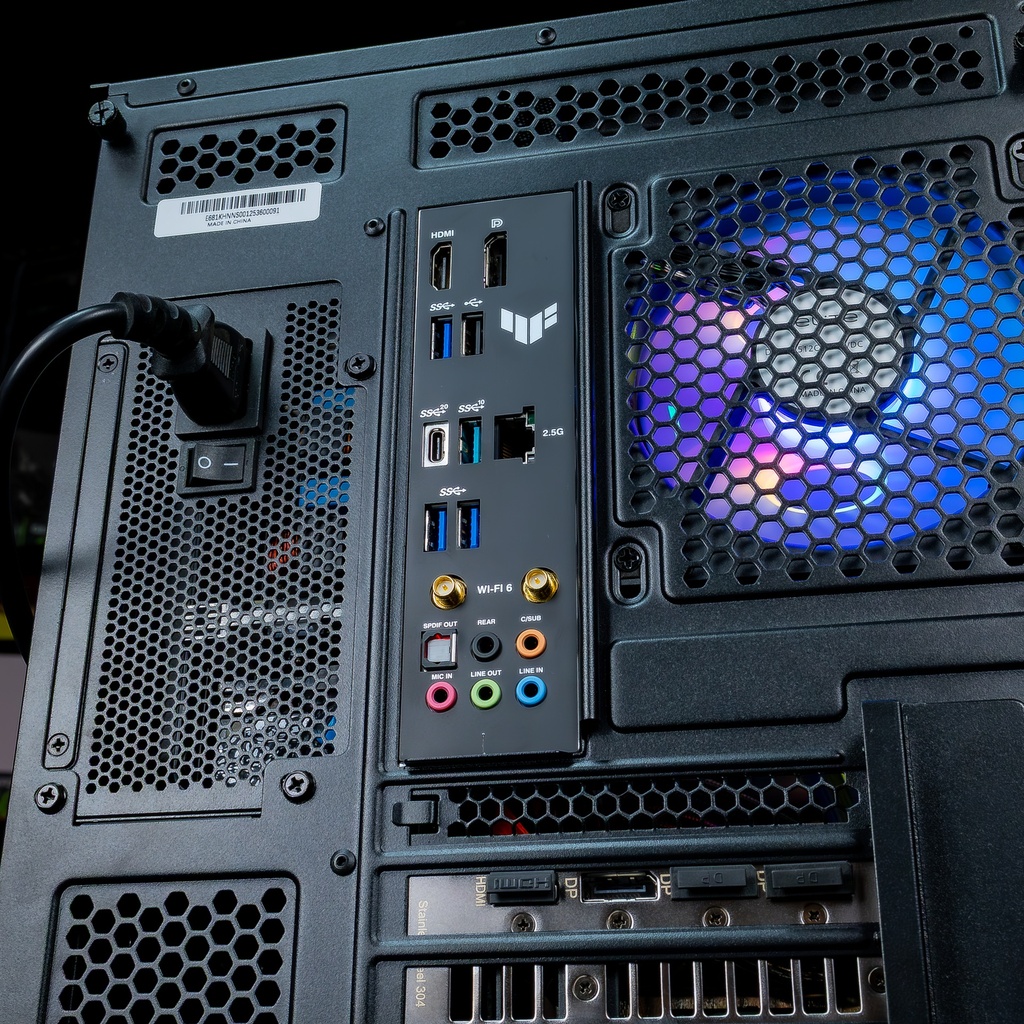 PC Water by Cooler Master GeForce RTX™ 5070