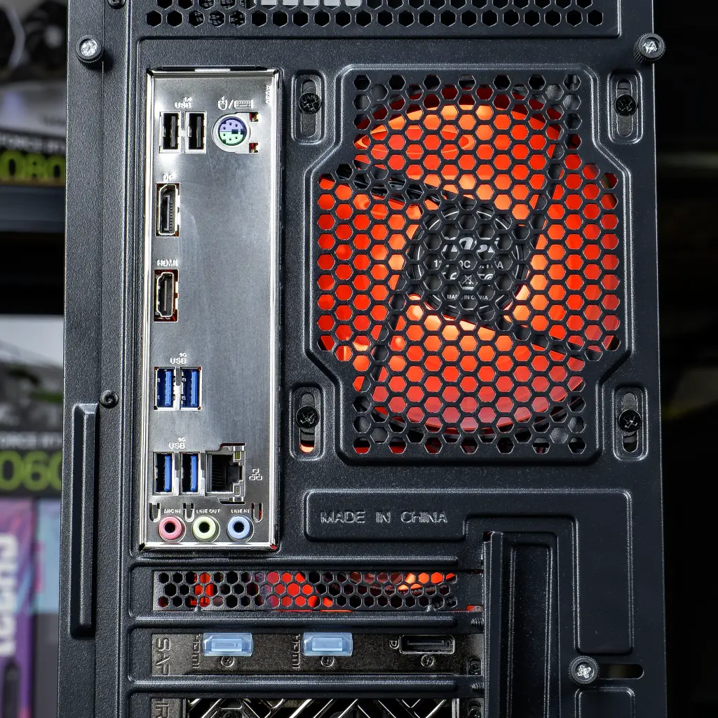 PC Spike GeForce RTX™ 5060 Ti 8GB
