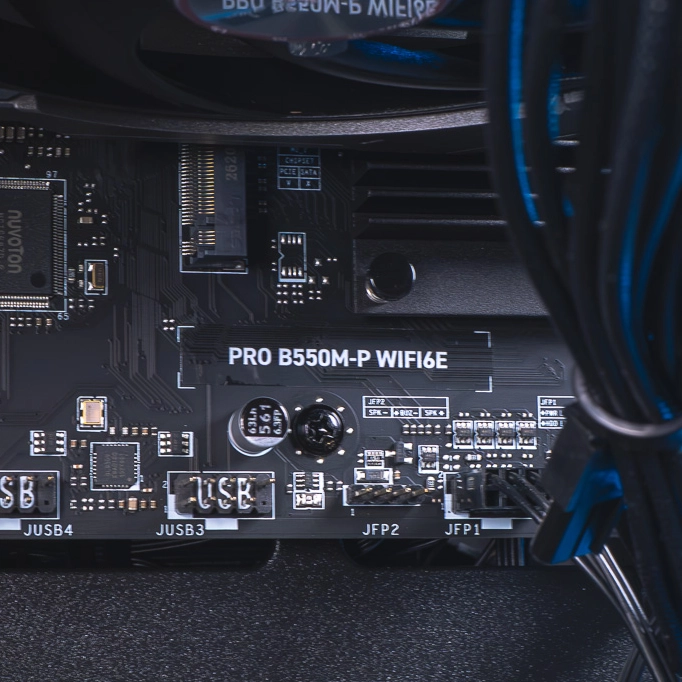 PC Spike GeForce RTX™ 5060 Ti 8GB
