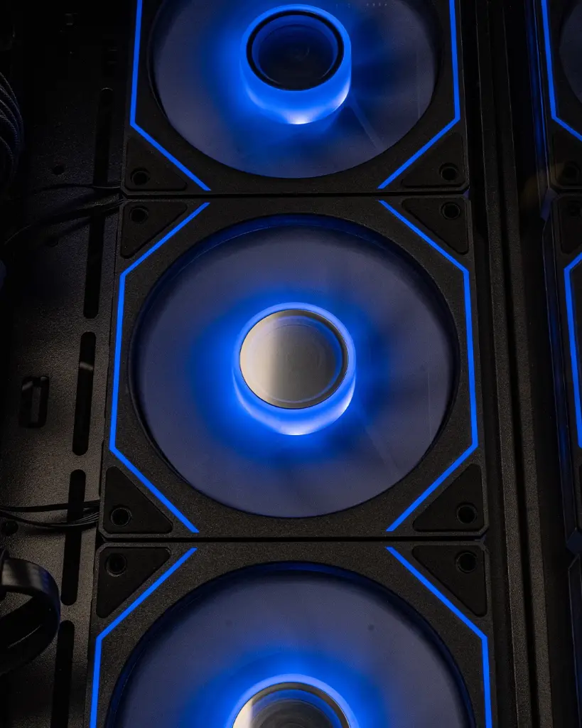 PC Spike GeForce RTX™ 5060 Ti 8GB