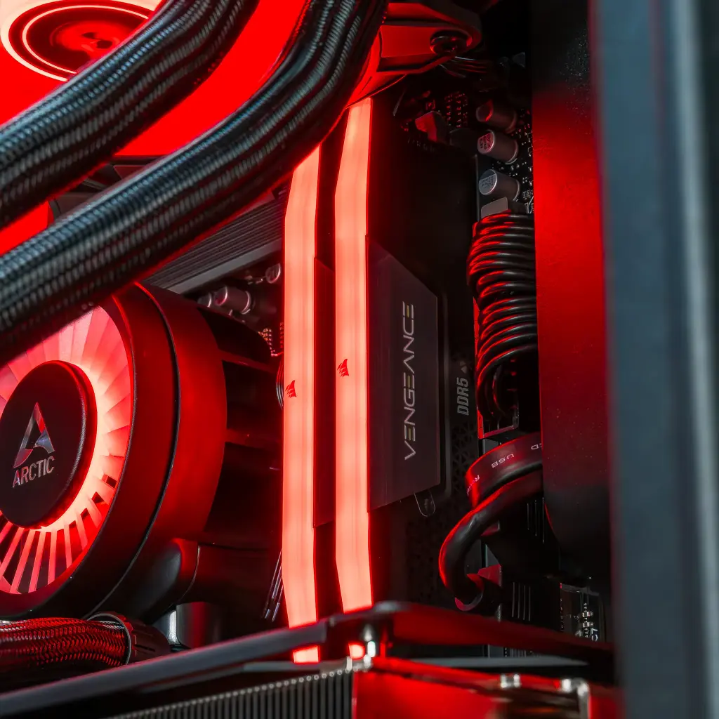 PC Solana GEFORCE RTX™ 5080
