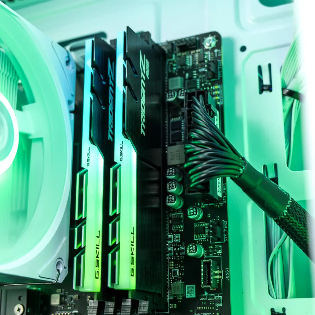 PC Mirage GeForce RTX™ 5060 Ti Powered by MSI