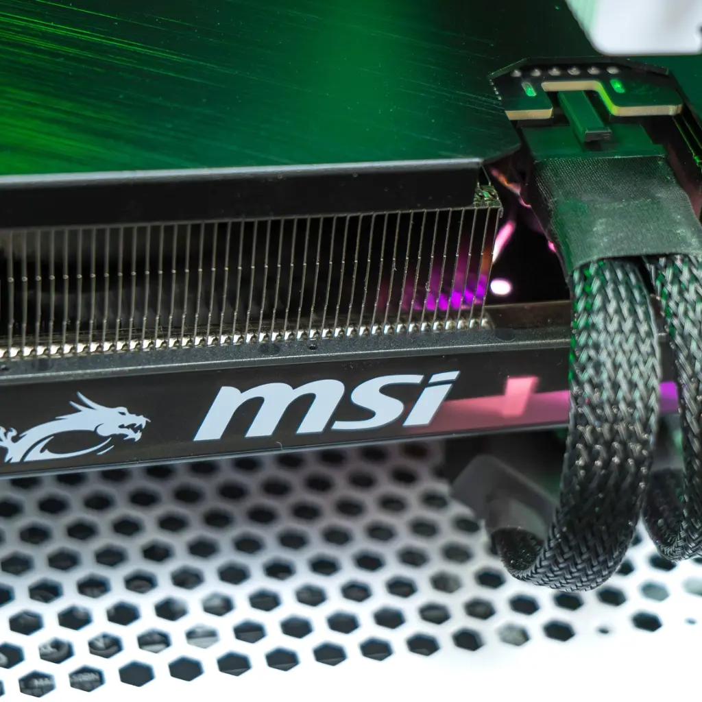 PC Mirage GeForce RTX™ 5060 Ti Powered by MSI