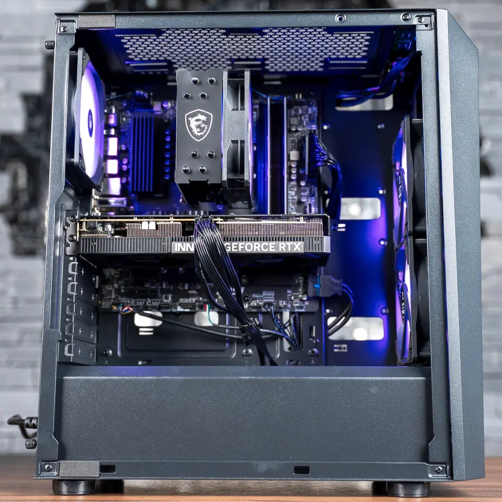 PC Savannah GeForce RTX™ 5060 Ti 8GB 