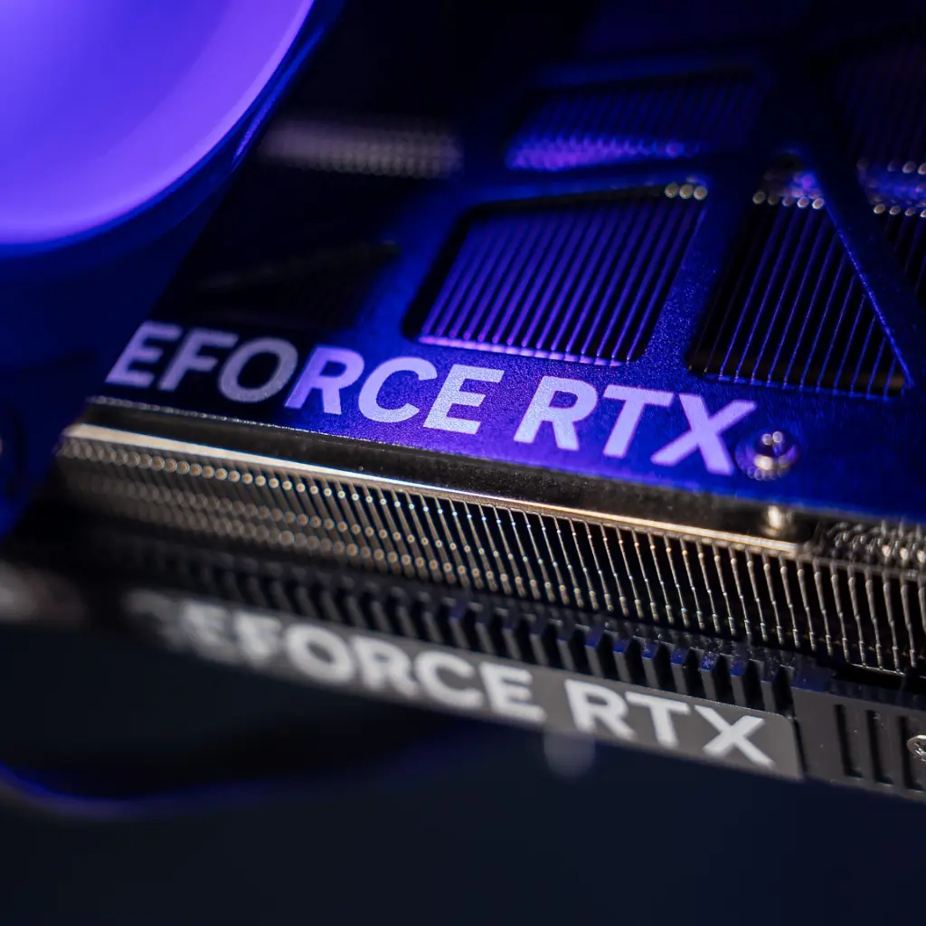 PC Savannah GeForce RTX™ 5060 Ti 8GB 