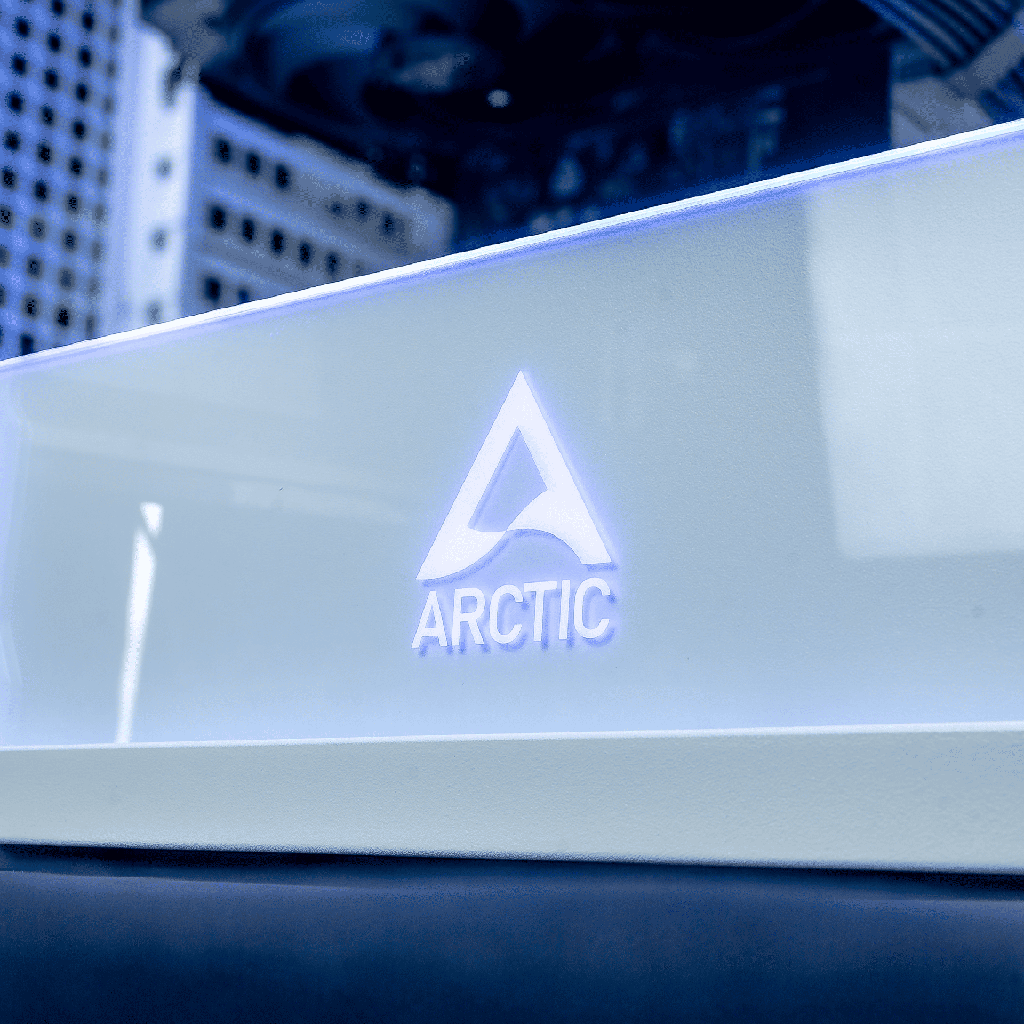 PC Arctic GEFORCE RTX™ 5080